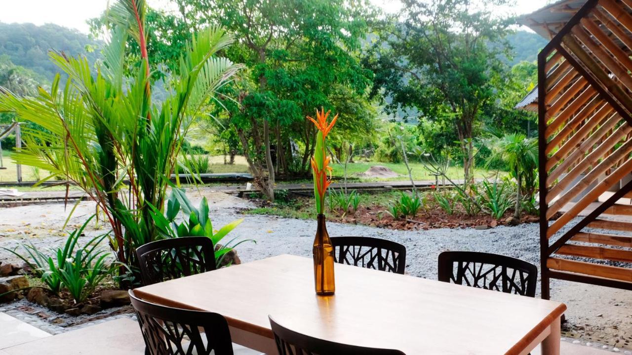Bamboo Cottage Langkawi بانتايْ تْشينانغ المظهر الخارجي الصورة