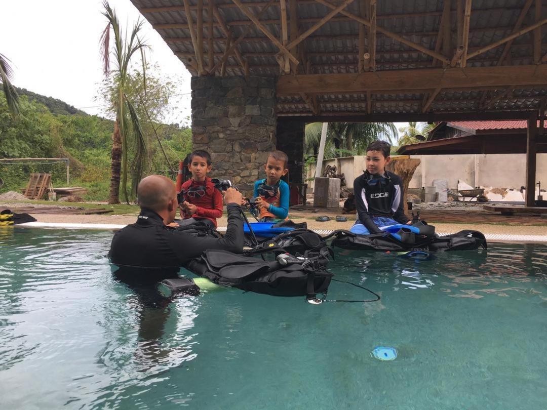 Bamboo Cottage Langkawi بانتايْ تْشينانغ المظهر الخارجي الصورة